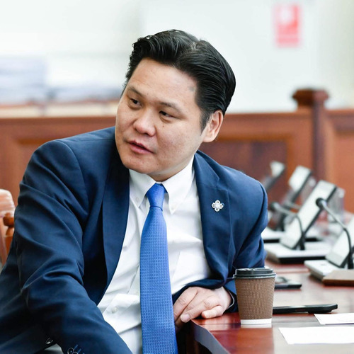 Б.Тулга: ХЗДХ-ийн сайд Б.Энхбаярт хууль зүйн хариуцлага тооцуулахын тулд шүүхэд нэхэмжлэл гаргана